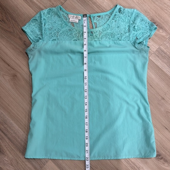 Van Heusen Aqua top with Lace Detailing - Picture 5 of 5